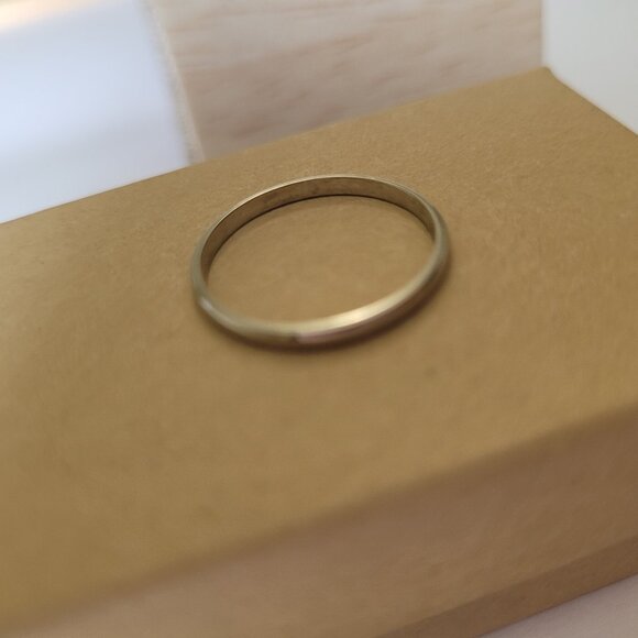 White Gold Wedding Band 10k Size 6 1/2 Smooth Traditional Stack Ring Price Firm - Picture 5 of 9